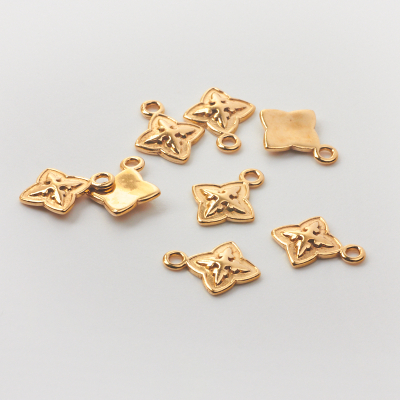 Srebrna zawieszka lilijka AG925 pozłacana 11,5mm